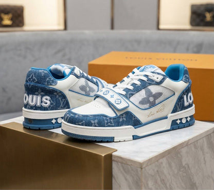 LV Man Shoes 

Size: 40-44

110 dhs🇦🇪🇦🇪

Zain40
♥️♥️♥️