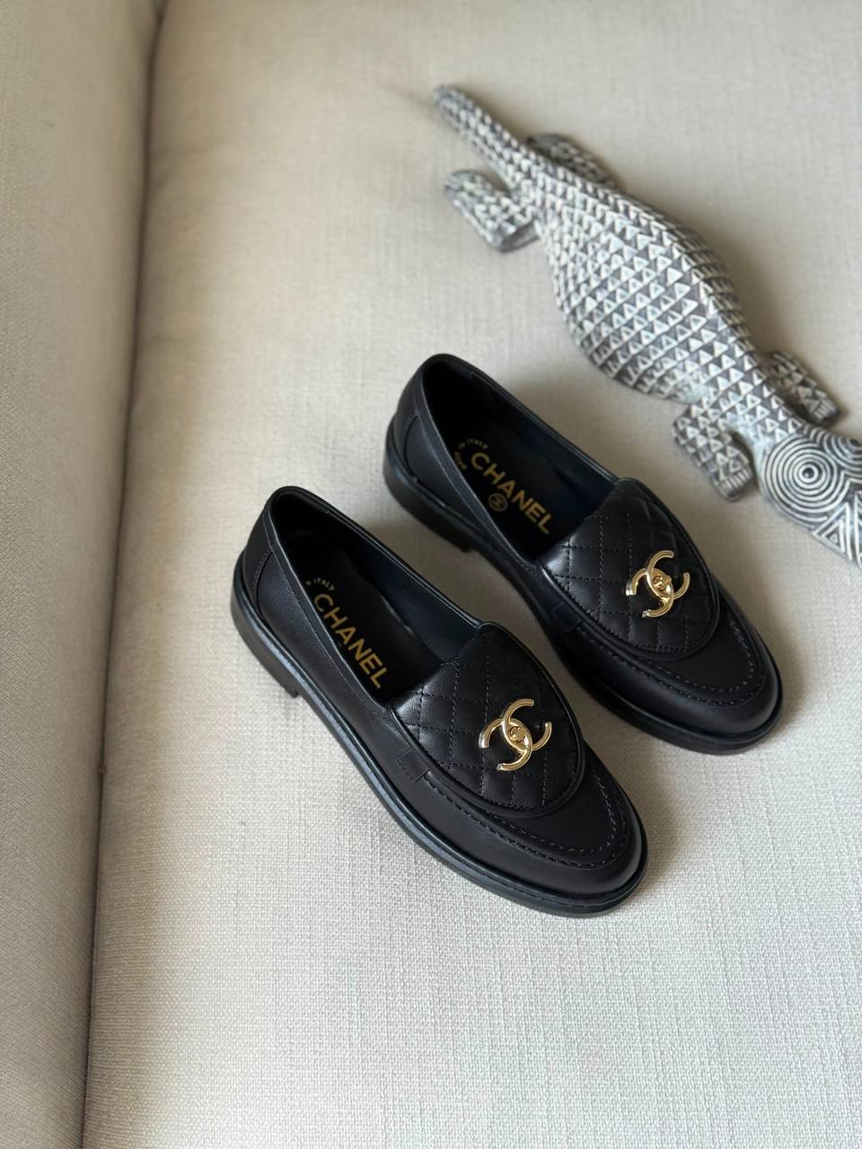 Chanel
AA Quality
Size 36 to 41
450 dhs🇦🇪🇦🇪

Zain288
♥️♥️♥️
