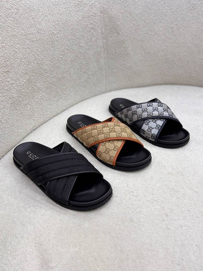 Gucci
120 dhs💓
Size 40-45

Zain55
♥️♥️♥️