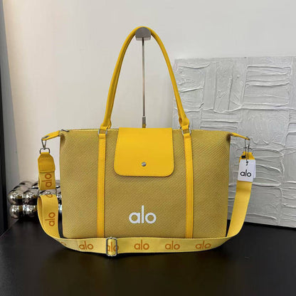 ALO ʏᴏɢᴀ sᴘᴏʀᴛs ᴡᴇᴀʀ
sʜᴏᴜʟᴅᴇʀ ᴄʀᴏssʙᴏᴅʏ ʙᴀɢ
Travel Bag Design
ᴅᴇɴɪᴍ & ʟᴇᴀᴛʜᴇʀ ᴍᴀᴛᴇʀɪᴀʟ
sɪᴢᴇ : 46 cm

75 dhs✅

Zain31
♥️♥️♥️