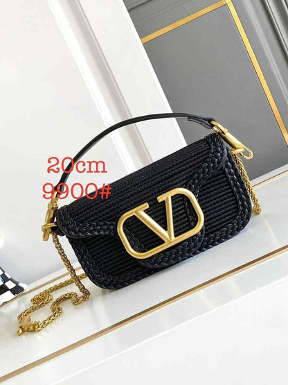Valentino 
Master
310 dhs✅

Zain153
♥️♥️♥️