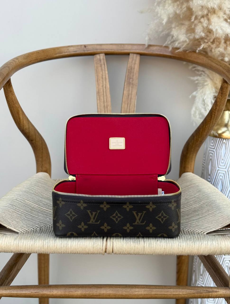 New collection✨✨✨
LV
17cm
300 dhs🇦🇪
23cm
320 dhs🇦🇪
35cm
350 dhs🇦🇪
Top quality 
With box🎁

Zain167
♥️♥️♥️