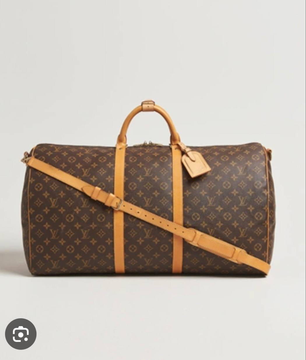 LV
Travel Bags
55cm 
120 dhs✅

Zain143
♥️♥️♥️