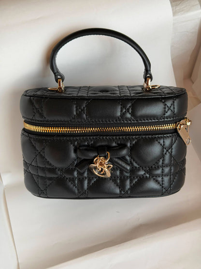 Dior

For Price 👇 WhatsApp✅
0568585901 
0507557372
0552275751 Owner Zain 👌

ZainETAG 4
♥️♥️♥️