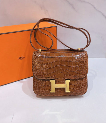 HERMES 

NEW CAME 
GOOD QUALITY 

WITH BOX 
110 dhs🇦🇪🇦🇪

Zain295
Zain39
♥️♥️♥️