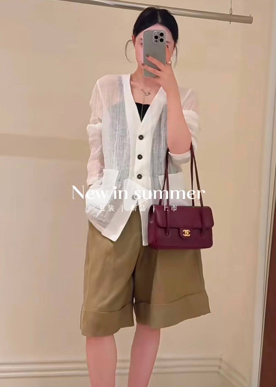 CHANEL
 GOOD QUALITY 
WITH BOX 
130 dhs✅

Zain295
♥️♥️♥️
