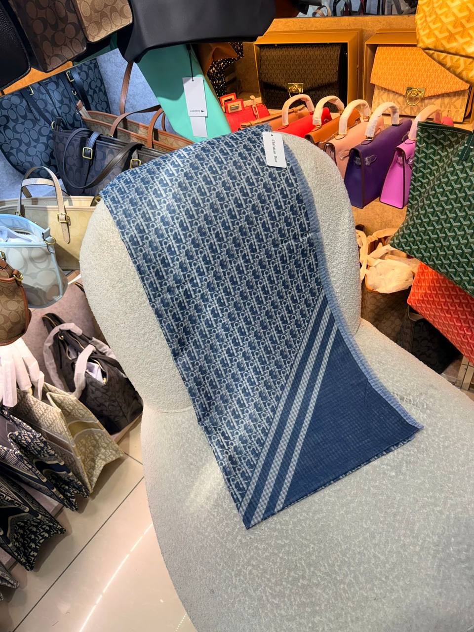 Cotton scarf
45 dhs✅

Zain92
♥️♥️♥️