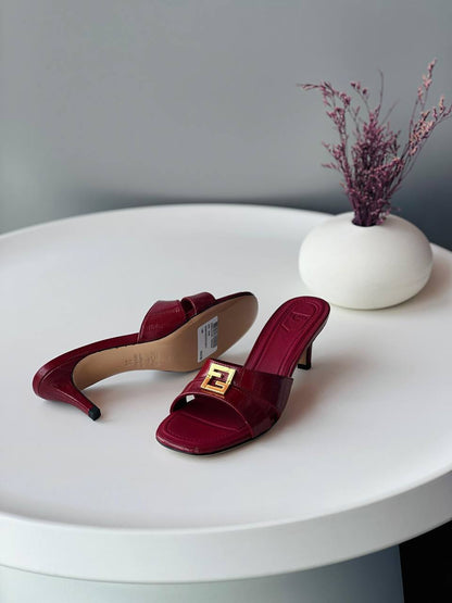 Fendi
Size 36_41
Super high quality* 
450 dhs🪙🌨️

Zain176
♥️♥️♥️