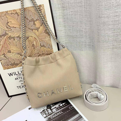 Chanel  

100 dhs✅

Zain253
♥️♥️♥️