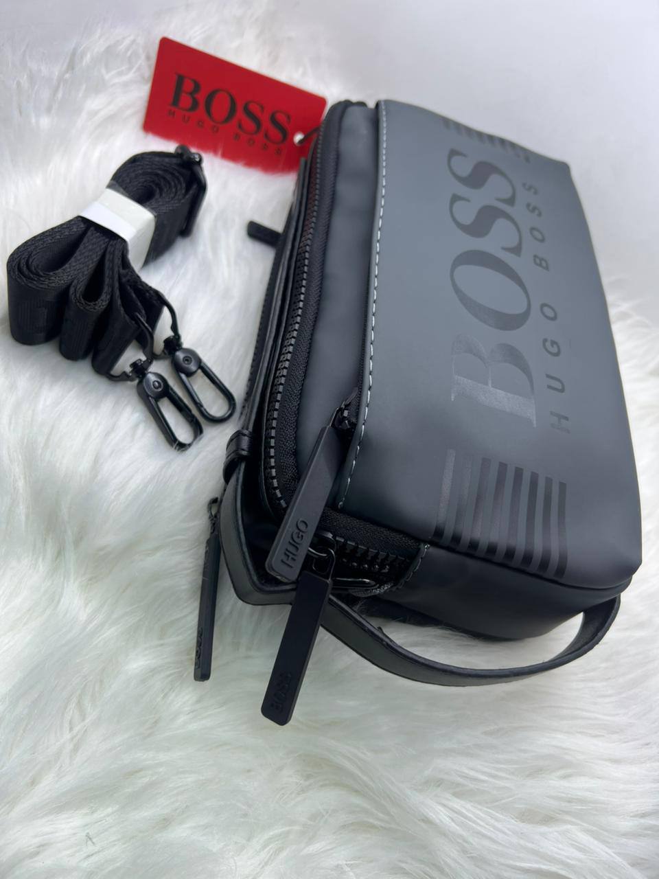 Bags
90 dhs✅

Zain182
♥️♥️♥️