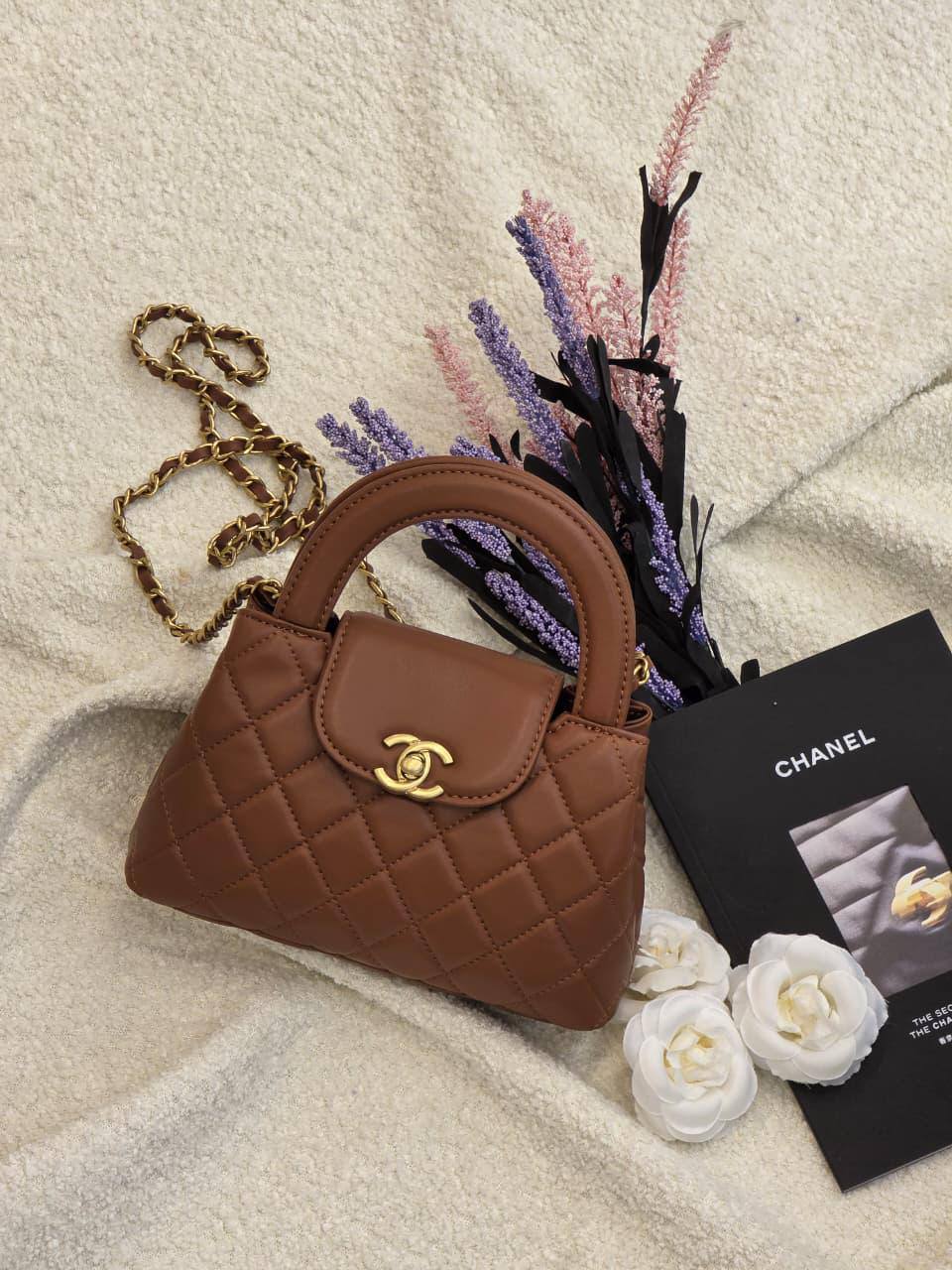 Chanel
         20Cm
240 dhs🪙🌨️

Zain131
♥️♥️♥️