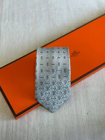 HERMES - LV
*TIE*
*Master quality*
*New collection*
180 dhs✅

Zain179
♥️♥️♥️