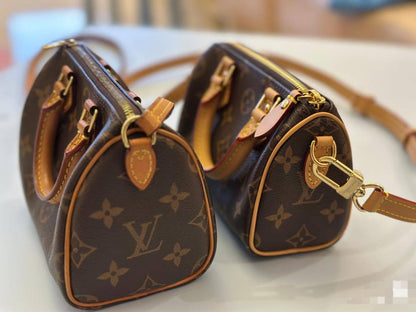 LV
with box
🎁🎁🎁

90 dhs✅

Zain07
♥️♥️♥️