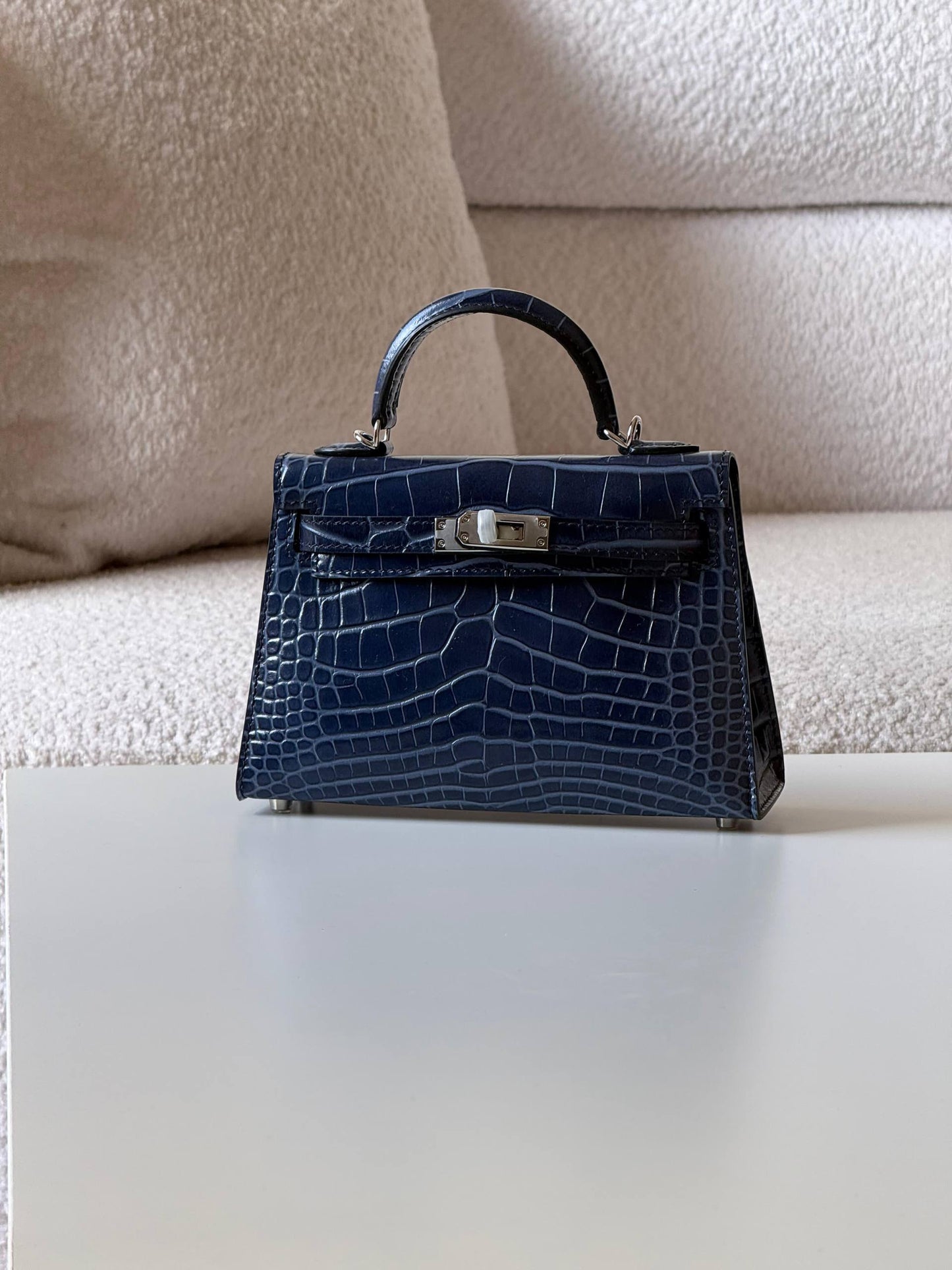 Hermes

minikelly 19cm💕

master quality😍

with box❤️
🎁🎁🎁

550 dhs❣️

Zain52
♥️♥️♥️
