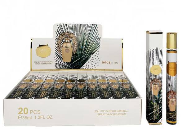 Perfume box

20 pc inside

80 dhs 

full box🎁🎁🎁

Zain254
♥️♥️♥️