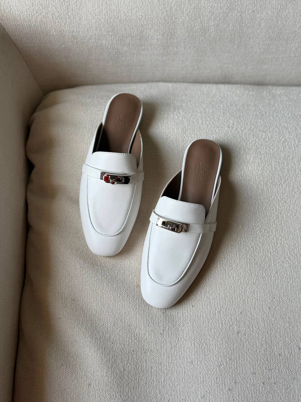Hermes
AA Quality
Size 36 to 41
450 dhs🇦🇪🇦🇪

Zain288
♥️♥️♥️