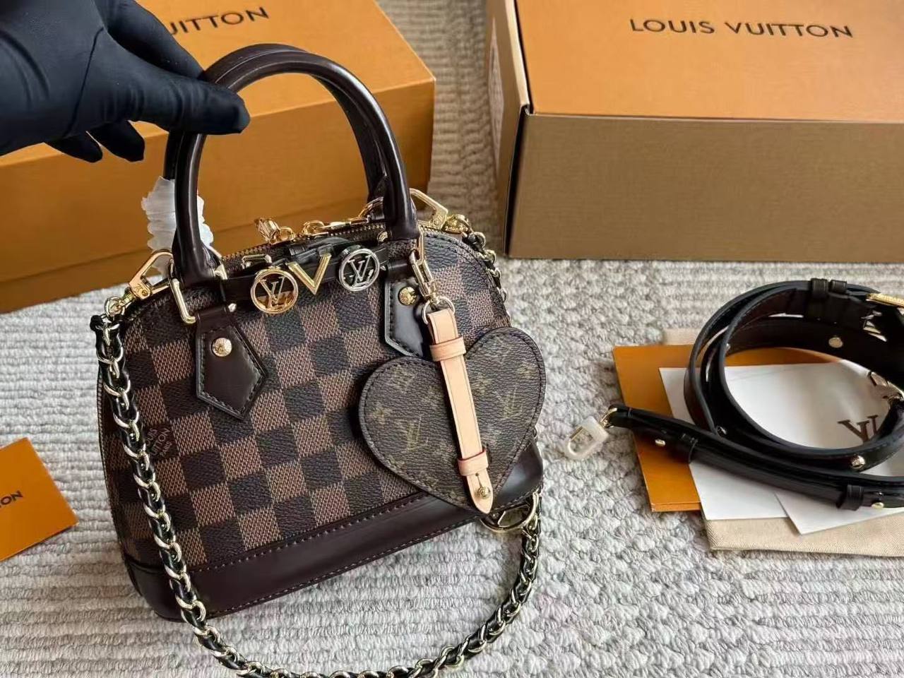 LV Alma 
Master
340 dhs🇦🇪🇦🇪
#20cm🩷🩷🙋‍♂️

Zain228
♥️♥️♥️