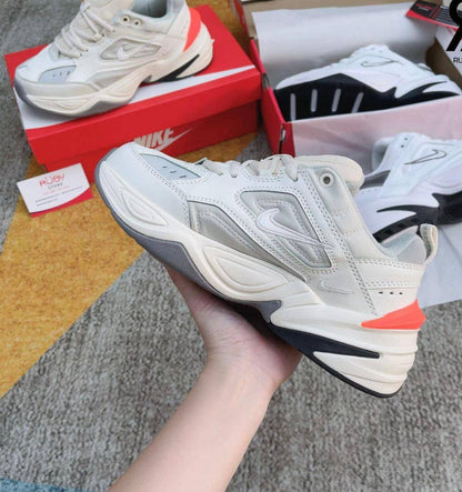 Nike
Size 40 to 45 
120 dhs✅

Zain183
♥️♥️♥️