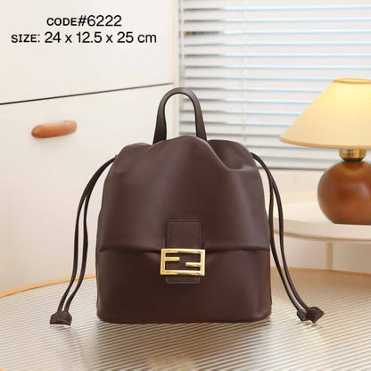 FENDI ʙᴀɢᴘᴀᴄᴋ
ᴄᴀɴᴠᴀs ᴀɴᴅ sᴏғᴛ ʟᴇᴀᴛʜᴇʀ
ɢᴏʟᴅ ʜᴀʀᴅᴡᴀʀᴇ
sɪᴢᴇ : 24 cm
ᴡɪᴛʜ BOX
🎁🎁🎁

95 dhs❣️

Zain31
♥️♥️♥️