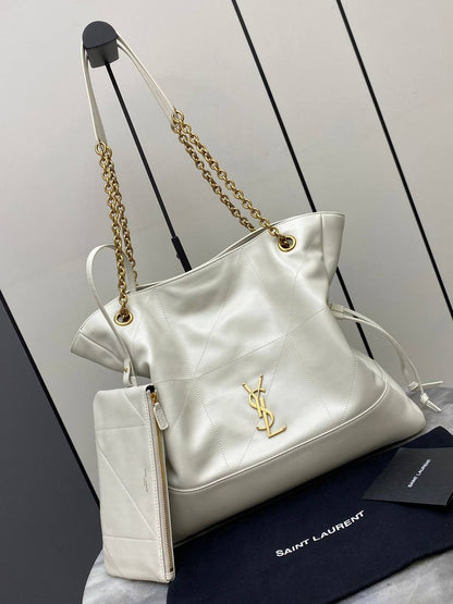 YSL 
MASTER QUALITY
335 dhs✅
……(leather )

Zain39
♥️♥️♥️