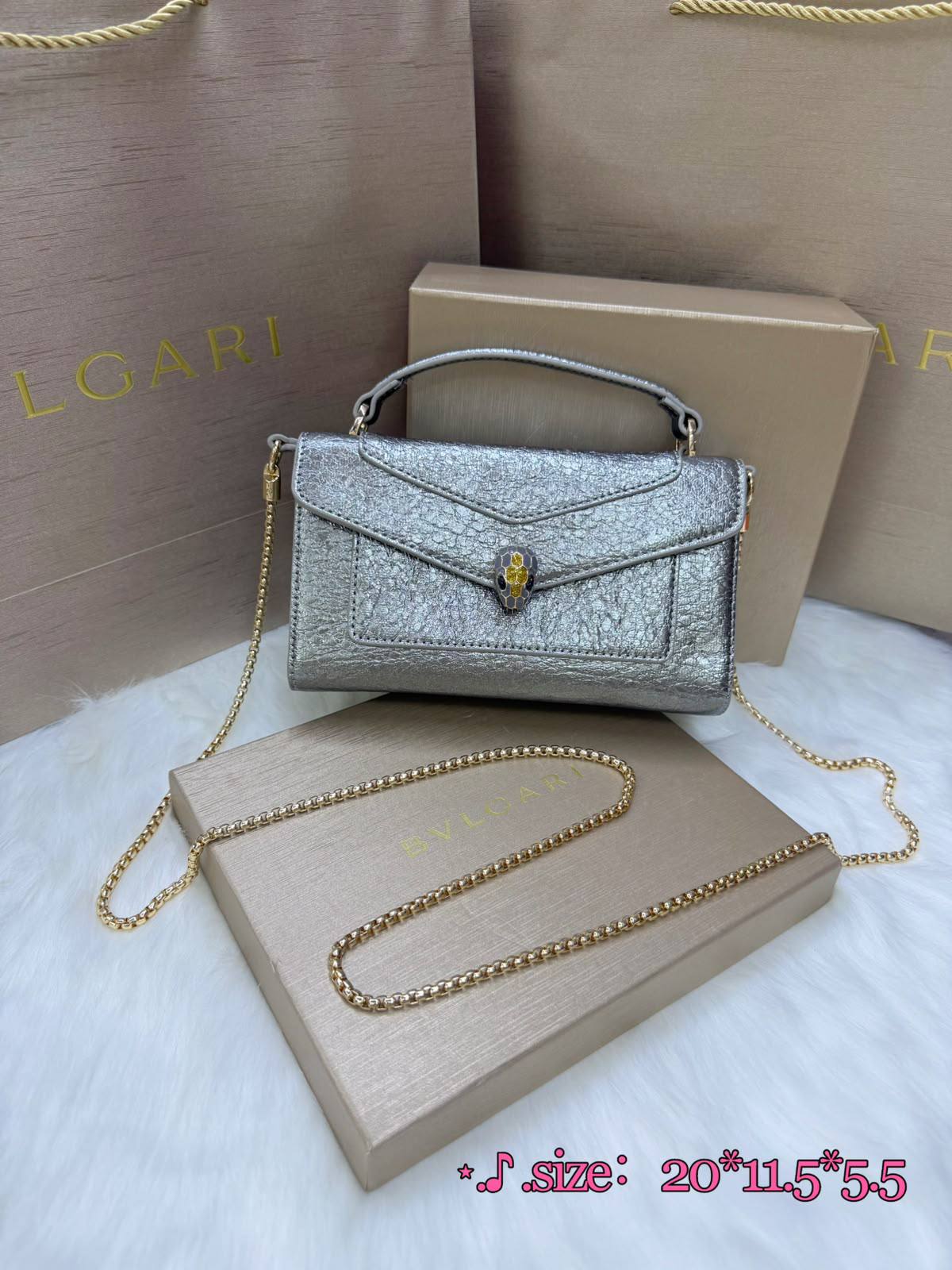 Bvlgari

125 dhs
With box 

Zain38
♥️♥️♥️