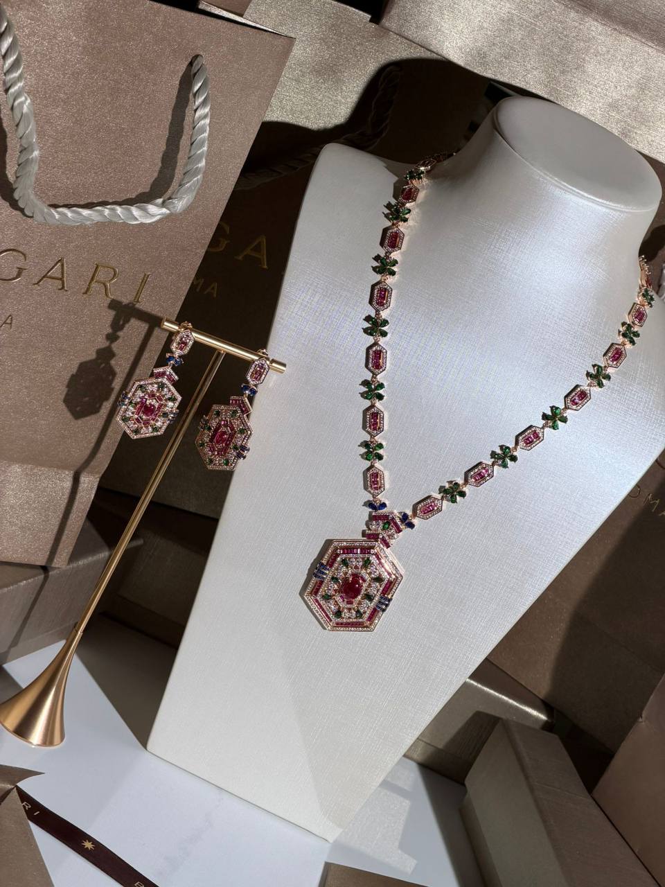 *BVlGARI*
New Collection 😍

Quality: Super Master 
Non -Tarnish color
* Necklace 
* ⁠Earrings
* ⁠For Price 👇 WTSP Text Zain 0568585901
* ⁠
* ⁠Zain268
♥️♥️♥️