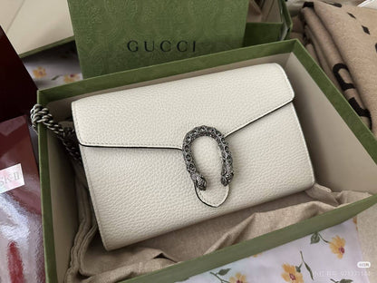 Mixed brands
Gucci
LV
Chanel
Fendi
Hermes

120 dhs🇦🇪🇦🇪

Zain10
♥️♥️♥️