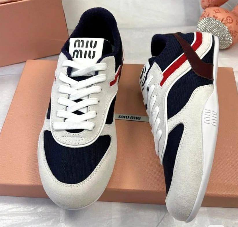 MIU MIU SHOES 
GOOD QUALITY 
130 dhs🪙💕
Size 36 TO 41

Zain40
♥️♥️♥️