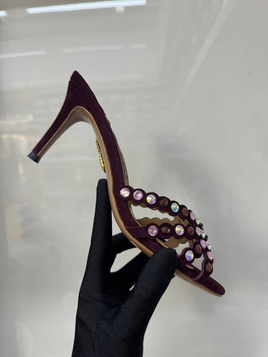AQUAZZURA
*master quality*🥳
*size: 36 to 42*👠
350 dhs🪙🌨️

Zain119
♥️♥️♥️