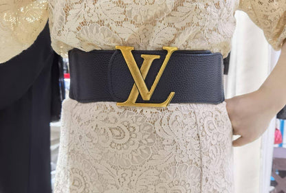 Brand Elastic belt
Width: 8 cm
Long: 115 cm
35 dhs🪙💕
2 pcs 45 dhd🪙💕

Zain115
♥️♥️♥️