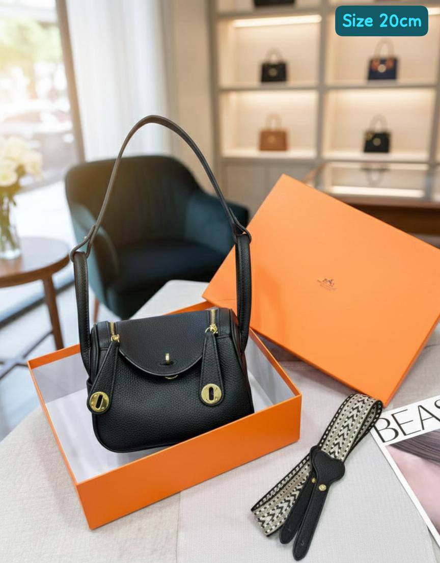 Hermes

Best quality

With box’s
🎁🎁🎁

110 dhs🌺
size 20cm

Zain158
♥️♥️♥️