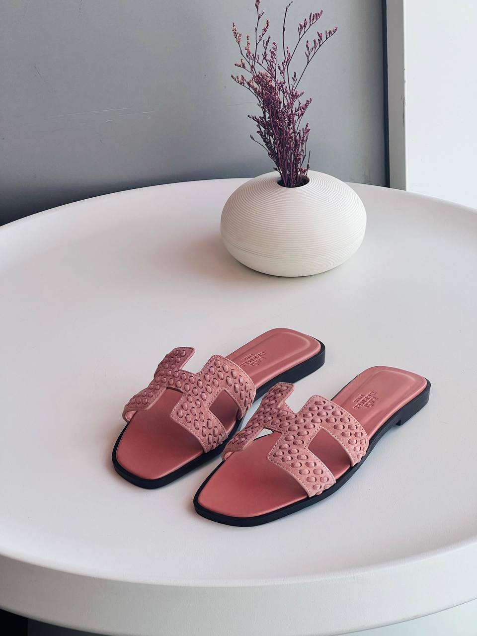 New Hermes🌹
Size 36_41
Super high quality 🌹
390 dhs🪙💚

Zain176
♥️♥️♥️