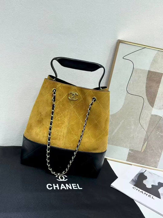Chanel
90 dhs🪙🌨️

Zain129
♥️♥️♥️