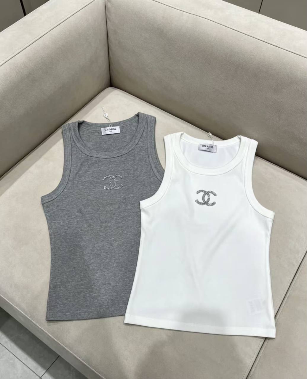 *New collections*                                                
CHANEL
*Super Master quality*
*Sizes: S M L XL* 
230 dhs✅

Zain308
♥️♥️♥️