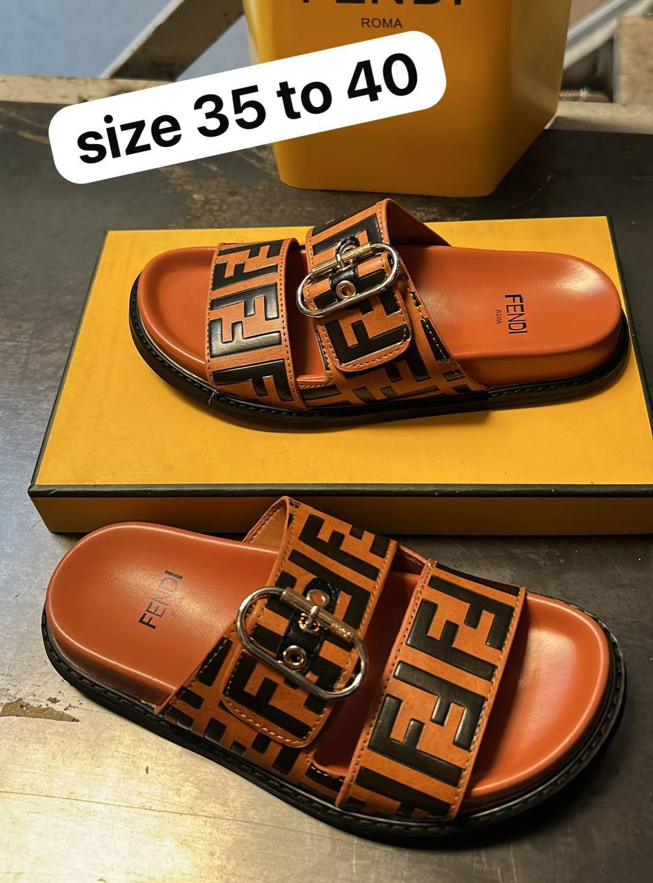 Fendi 

70 dhs🌺

Zain146
♥️♥️♥️