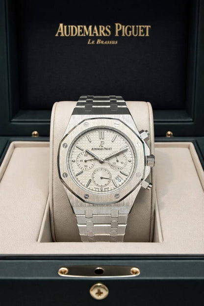 Ap watch for men 
good quality 
250 dhs✅

Zain59
♥️♥️♥️