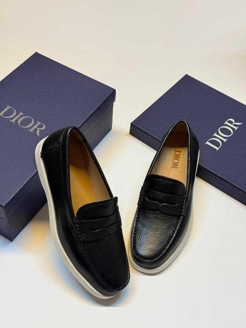 NEW CAME 
MEN DIOR SHOES
GOOD QUALITY
170 dhs❣️
40 TO 45

Zain40
♥️♥️♥️