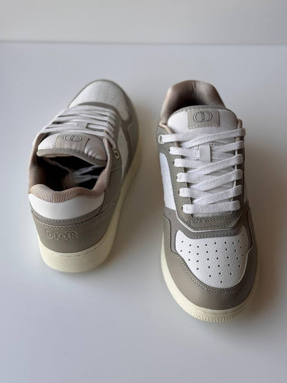 Dior B27 Uptown Sneaker
*AAA quality*
*size:40 to 46*
500 dhs❣️

Zain185
♥️♥️♥️
