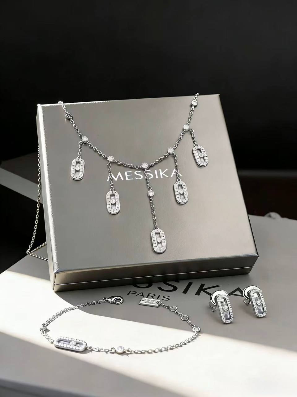 MESSIKA
SET 💫✨
NECKLACE BRACELET EARRINGS
120 DHS✅
 WITH BOX AND PAPER BAG🛍️🎁

Zain89
♥️♥️♥️