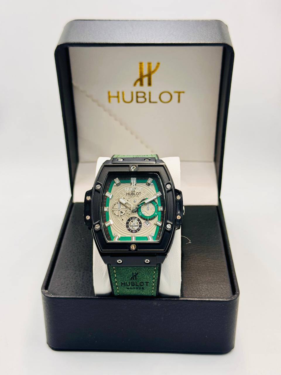 Hublot Men 
60 dhs✅

Zain08
♥️♥️♥️