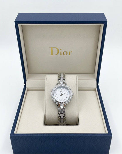 Dior 🆕 LADIES 
GOOD QUALITY 💯
60 dhs🪙💚

Zain133
♥️♥️♥️