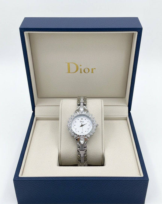 Dior 🆕 LADIES 
GOOD QUALITY 💯
60 dhs🪙💚

Zain133
♥️♥️♥️