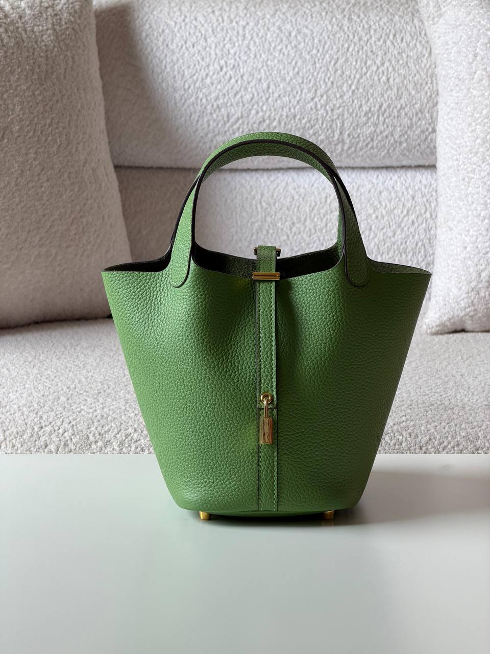 Hermes
picotin 18cm💥Master quality ✅

with box📦

340 dhs✅

Zain52
♥️♥️♥️