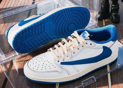 Jordan 1 Retro Low OG SP Fragment x Travis Scott ‘Sail Military Blue’💙
36-45 AVAILABLE 🤩
240 dhs🌺

Zain242
♥️♥️♥️