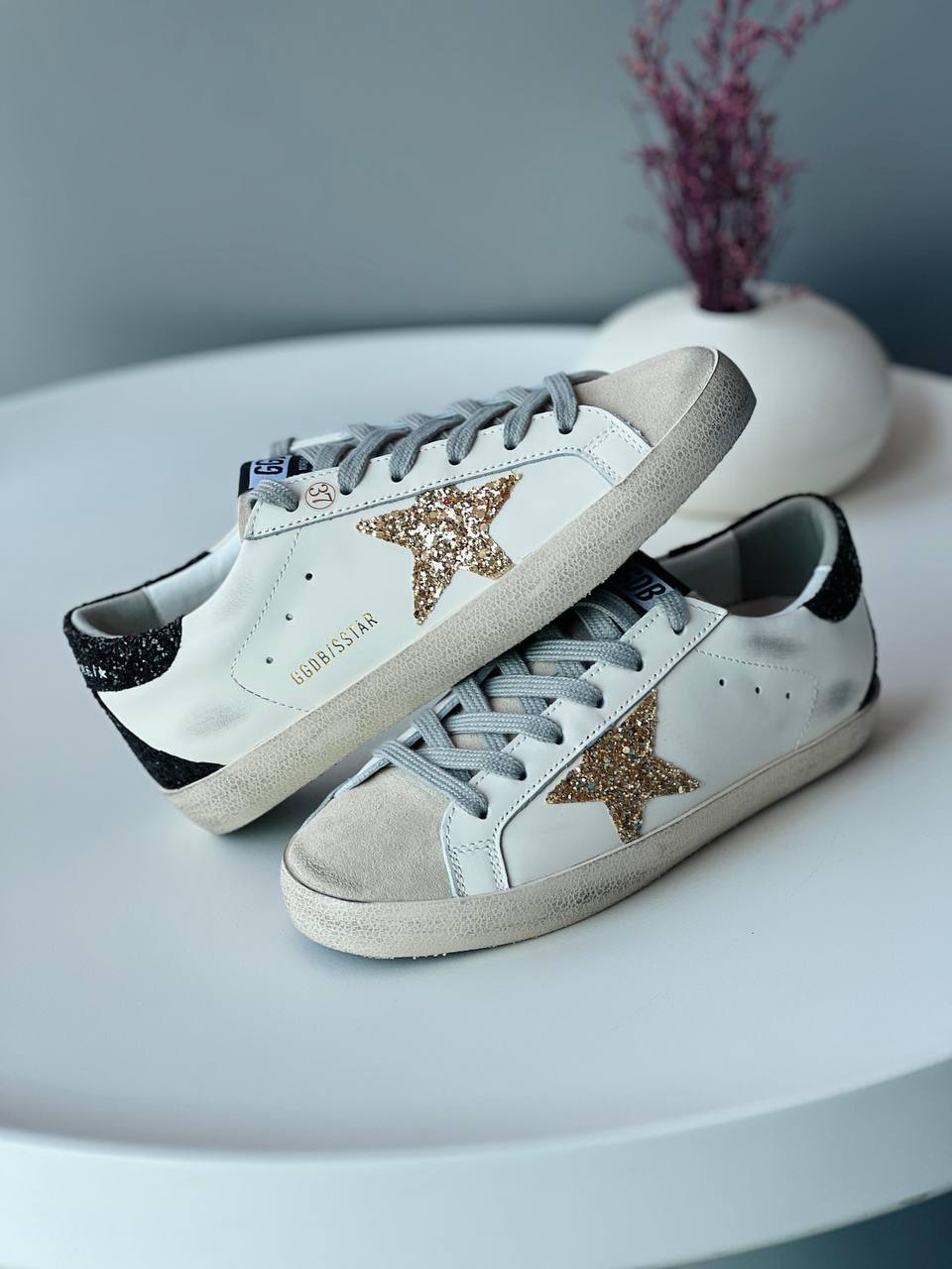 Golden goose 🌹
36_41
Super high quality* 
450 dhs🪙🖤

Zain176
♥️♥️♥️