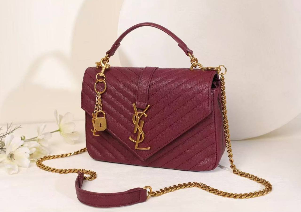YSL 

NEW CAME 

GOOD QUALITY 

WITH BOX 

110 dhs🇦🇪🇦🇪
Zain39
♥️♥️♥️