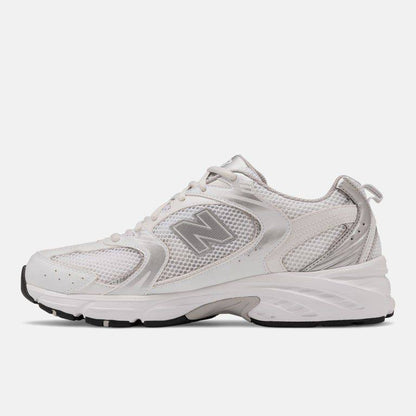 New Balance 530 "White Silver Metallic"
36-45 AVAILABLE 🤩
160 dhs💓

Zain242
♥️♥️♥️