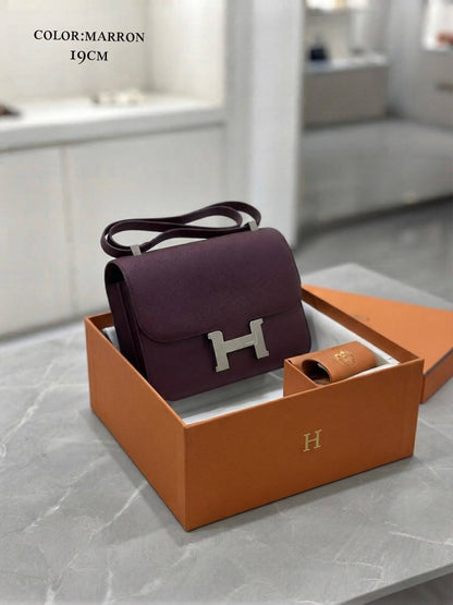 Hermes ᴄᴏɴsᴛᴀɴᴄᴇ
sɪʟᴠᴇʀ ʜᴀʀᴅᴡᴀʀᴇ
ᴡɪᴛʜʙᴏx
ʟᴇᴀᴛʜᴇʀ
sɪᴢᴇ:19ᴄᴍ
100 dhs✅

Zain56
♥️♥️♥️