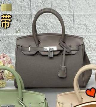 Hermes
31 cm
80 dhs🪙💕

Zain17
♥️♥️♥️