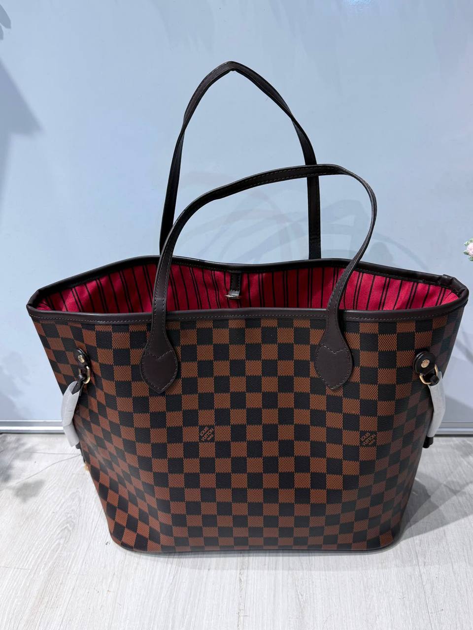 LV Neverfull MM
47cm
95 dhs✅ 
with Box

Zain254
♥️♥️♥️
